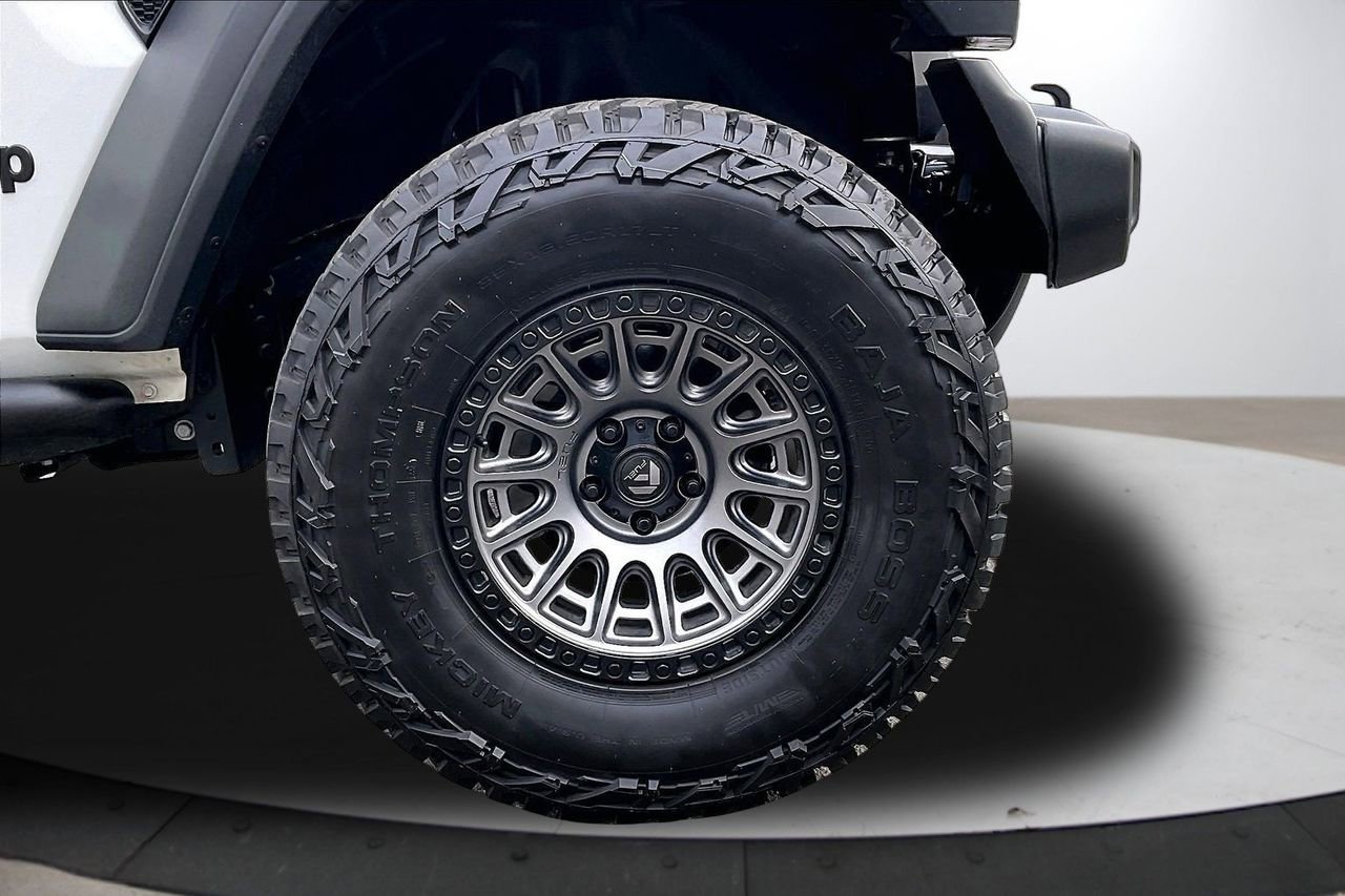 Certified 2024 Jeep Wrangler Sport S image 33