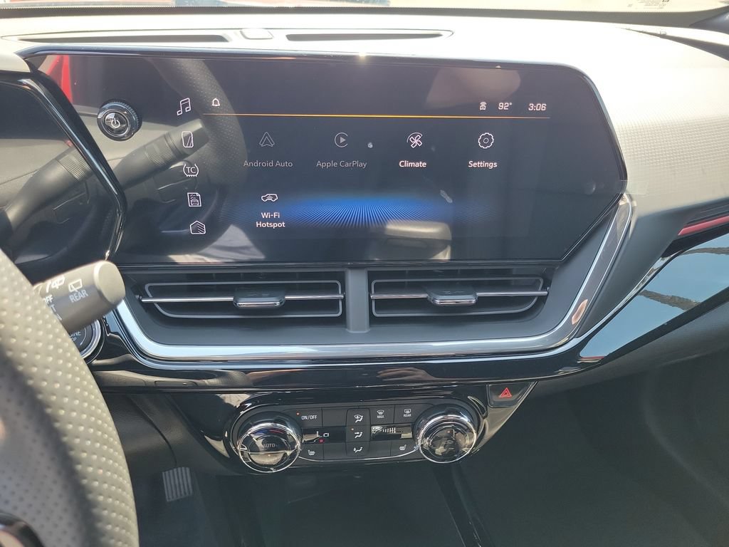 New 2026 Chevrolet Trax RS w/ Driver Confidence Package FWD image 7