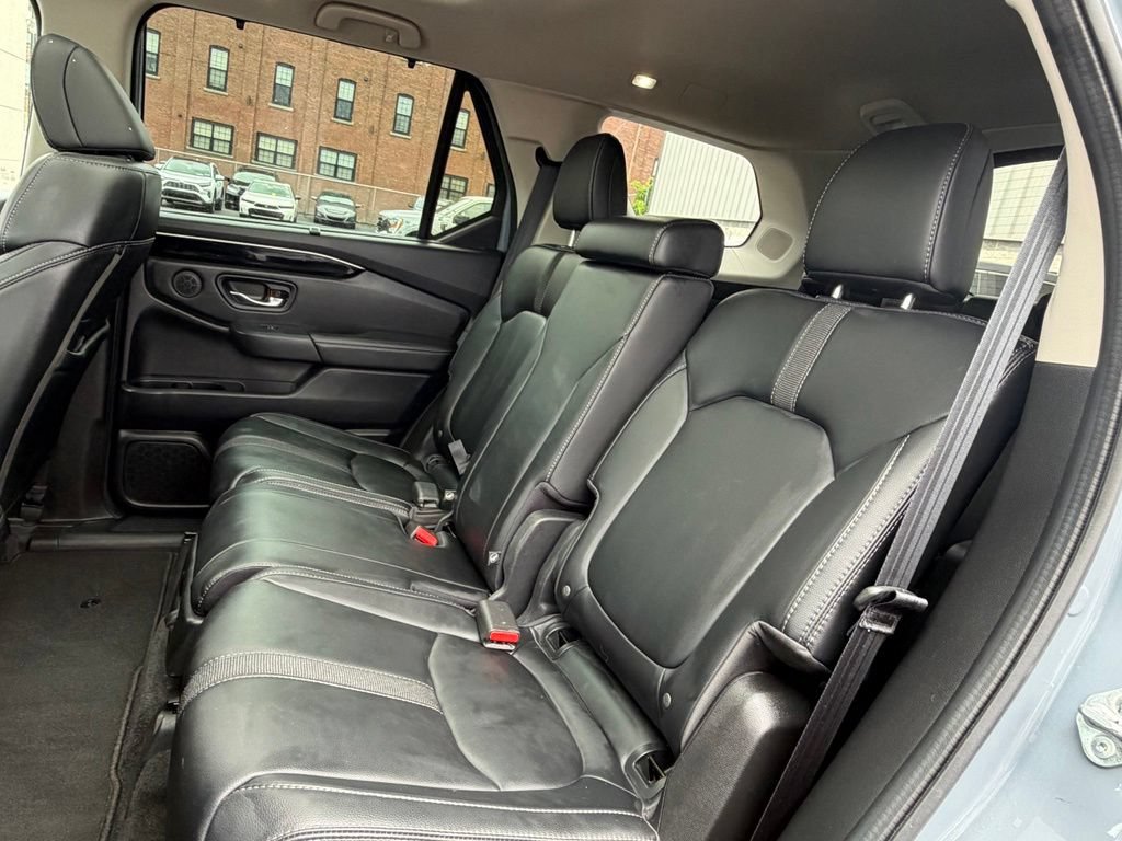 Certified 2023 Honda Pilot Touring image 18