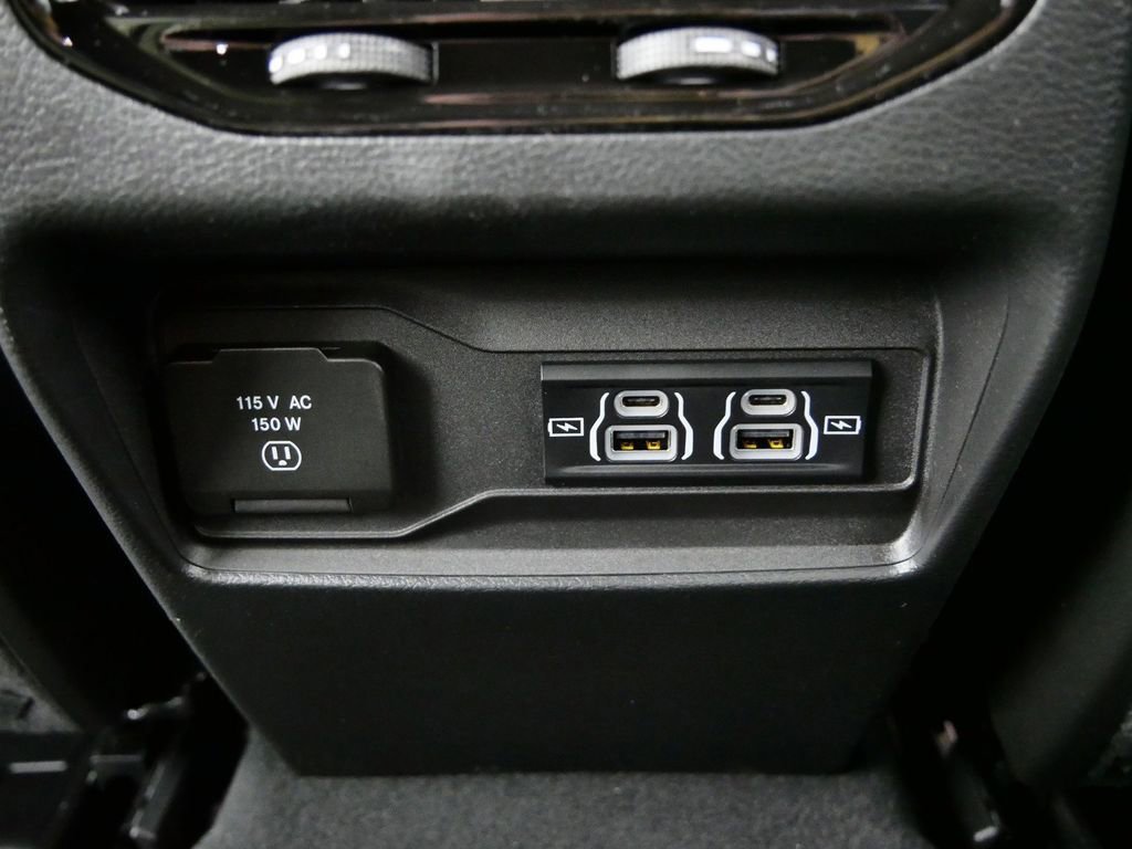 Used 2024 Jeep Grand Cherokee Altitude image 33