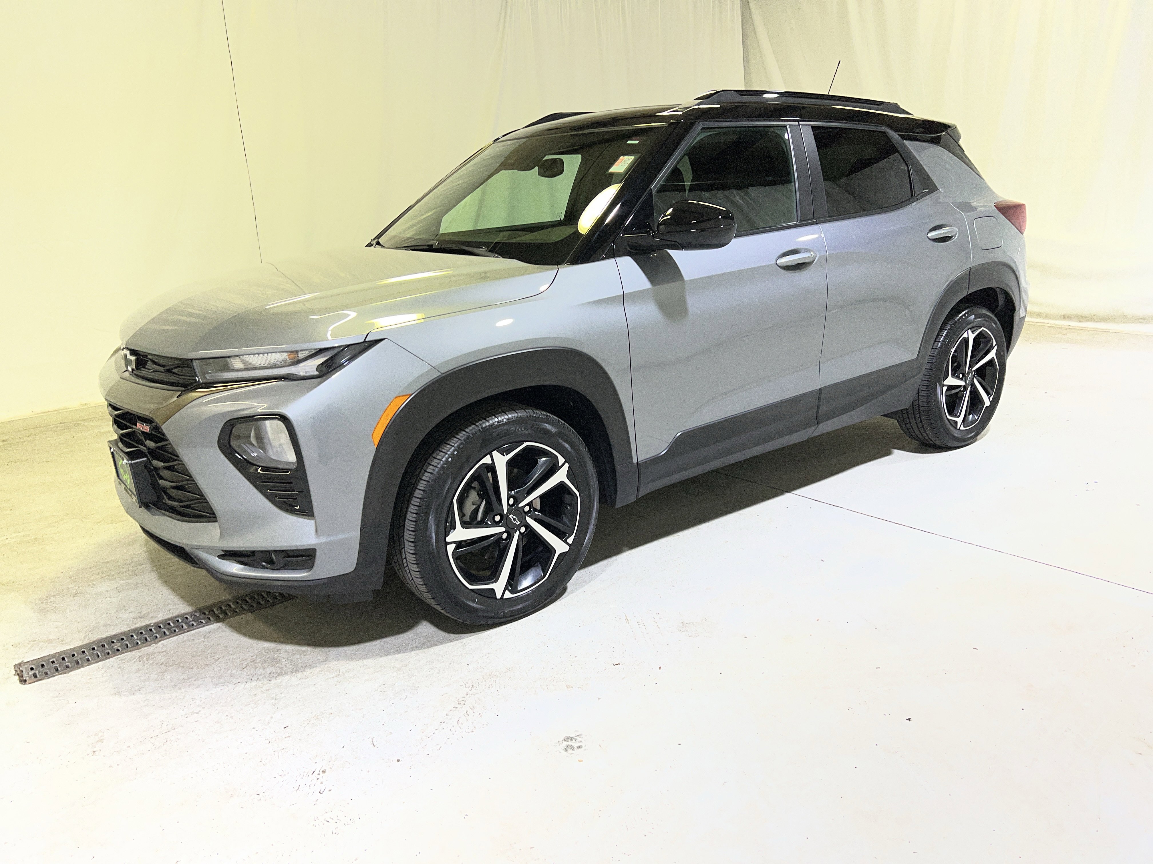 Certified 2023 Chevrolet TrailBlazer RS w/ Sun and Liftgate Package FWD image 6