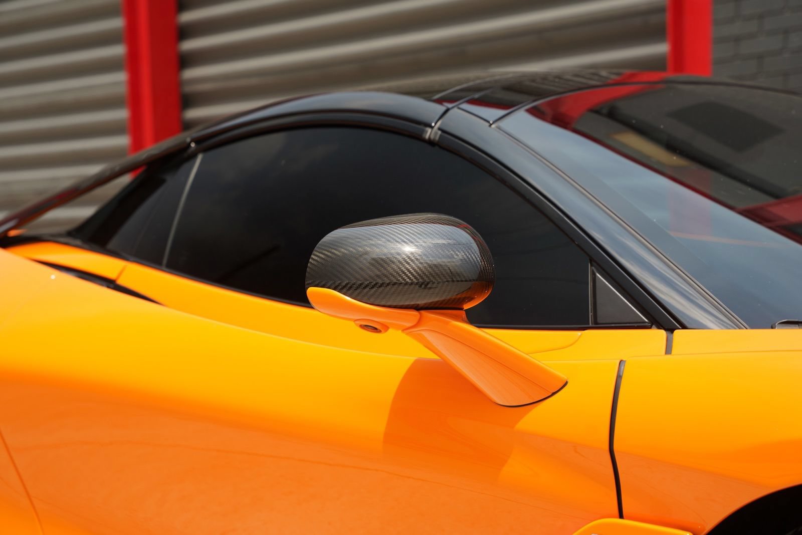Used 2022 McLaren 720S Performance RWD image 17