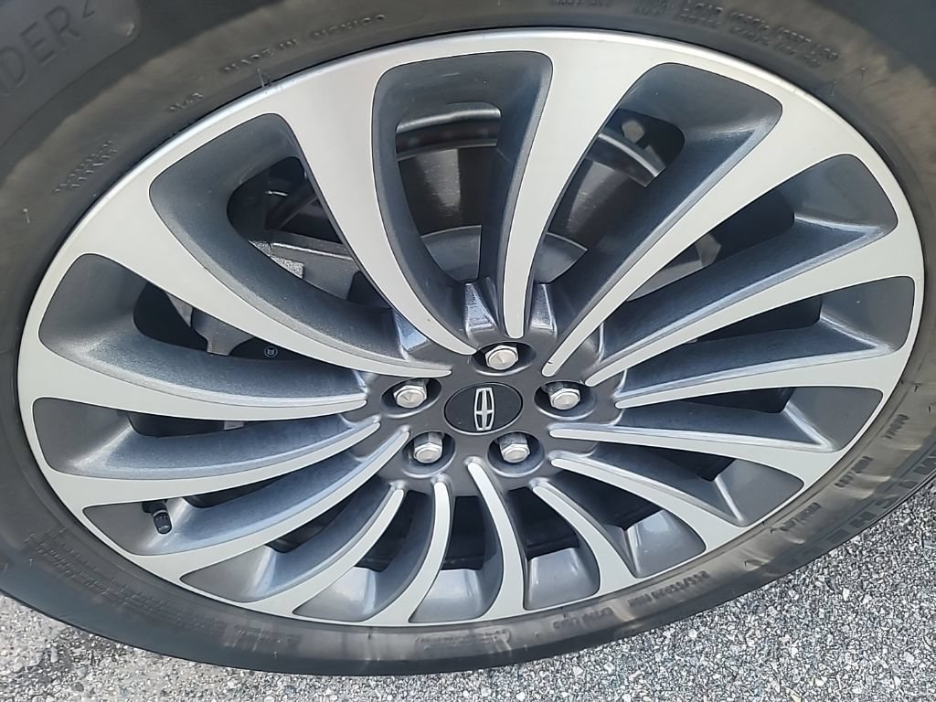 Used 2022 Lincoln Aviator Reserve w/ Equipment Group 201A RWD image 8