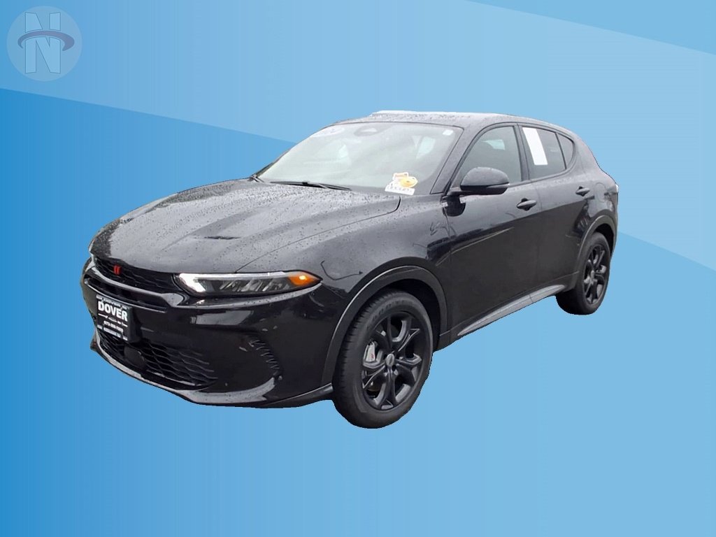 Used 2024 Dodge Hornet R/T Plus w/ R/T Blacktop Package AWD/4WD image 4
