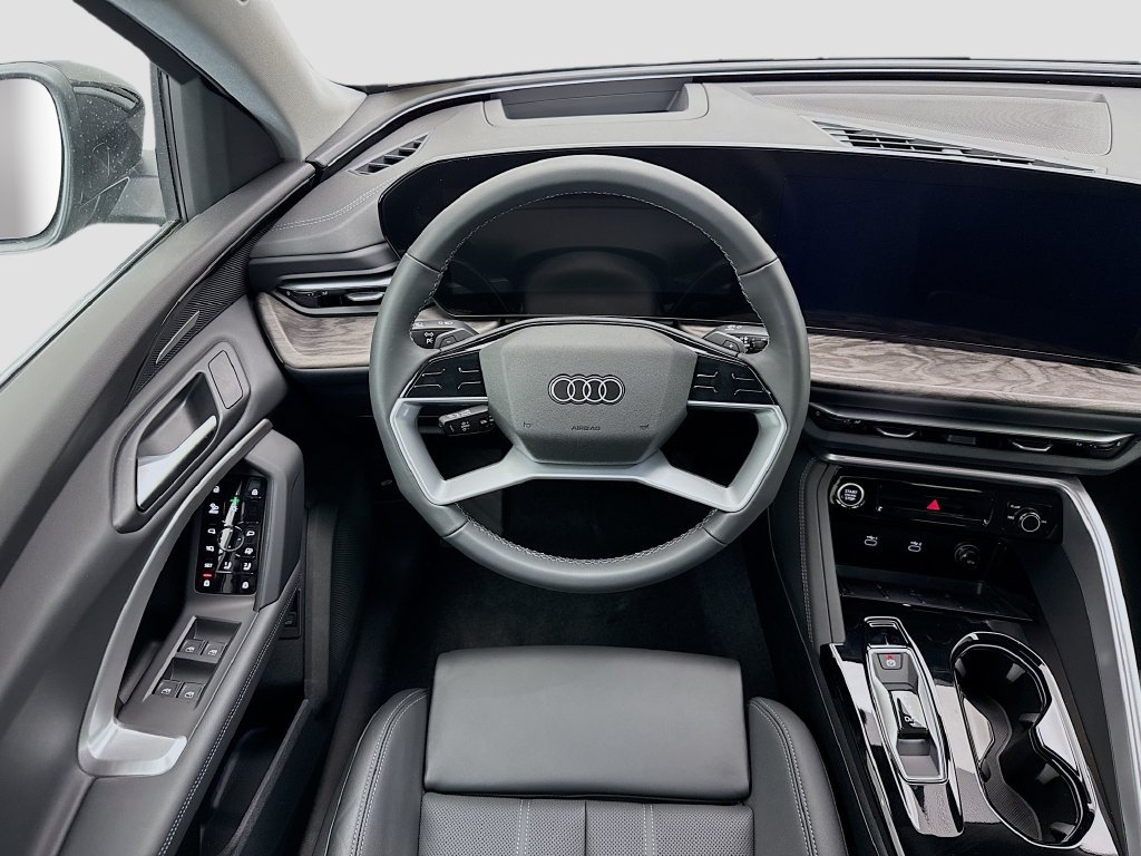 Used 2025 Audi Q5 Premium Plus w/ Premium Plus AWD/4WD image 10