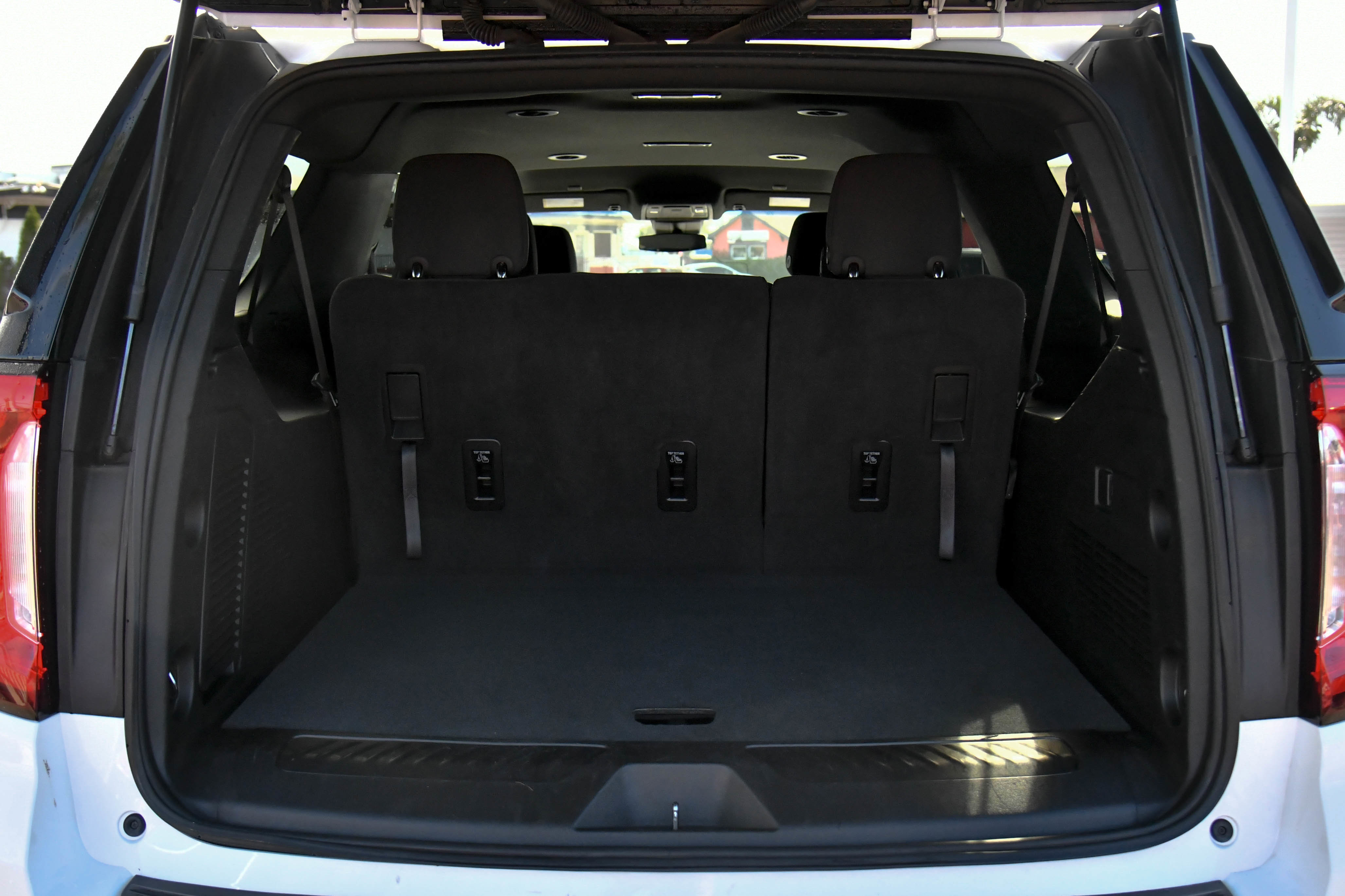 Used 2023 GMC Yukon XL SLE RWD image 46