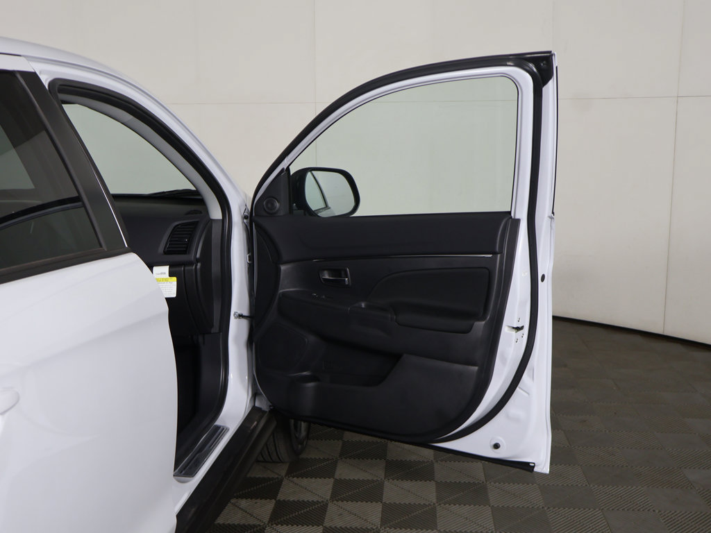 New 2027 Mitsubishi Outlander Sport ES AWD/4WD image 16