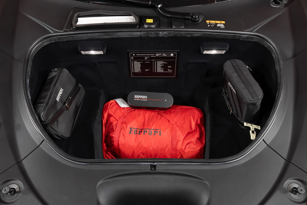 Used 2022 Ferrari F8 Tributo RWD image 24