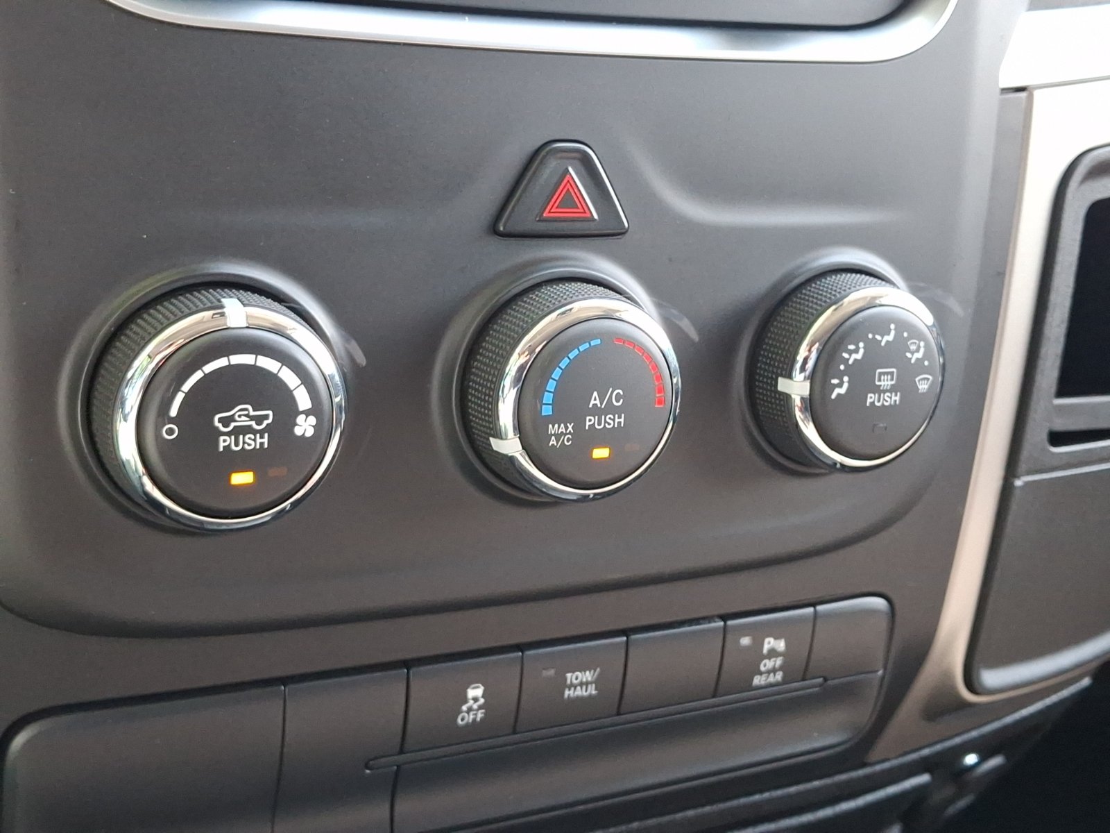 Used 2020 RAM 1500 Warlock AWD/4WD image 16