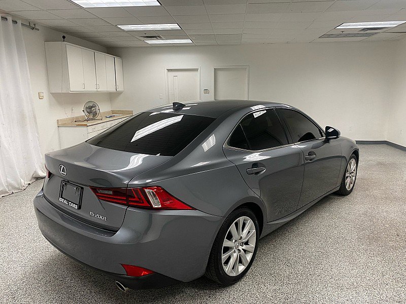 Used 2016 Lexus IS 200t image 5