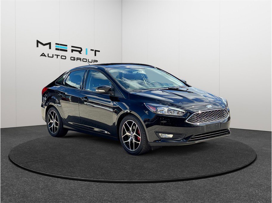 Used 2017 Ford Focus SEL image 1