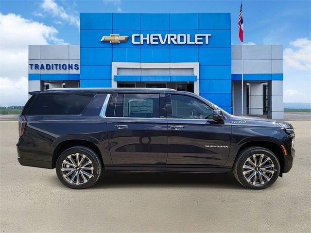 New 2026 Chevrolet Suburban High Country image 9