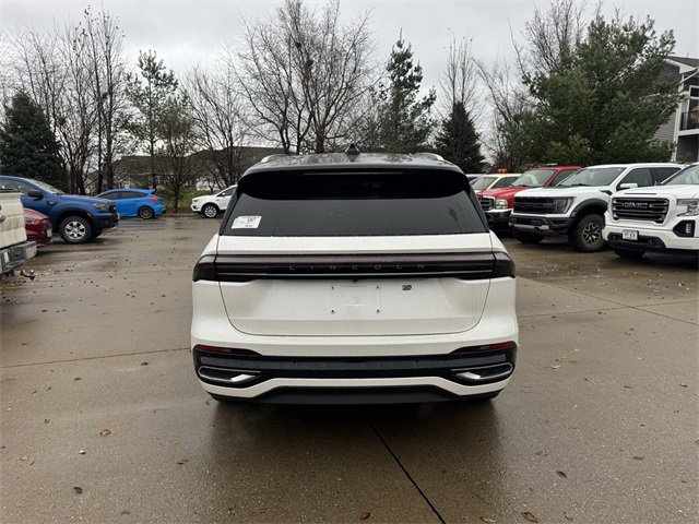 New 2026 Lincoln Nautilus Reserve image 8