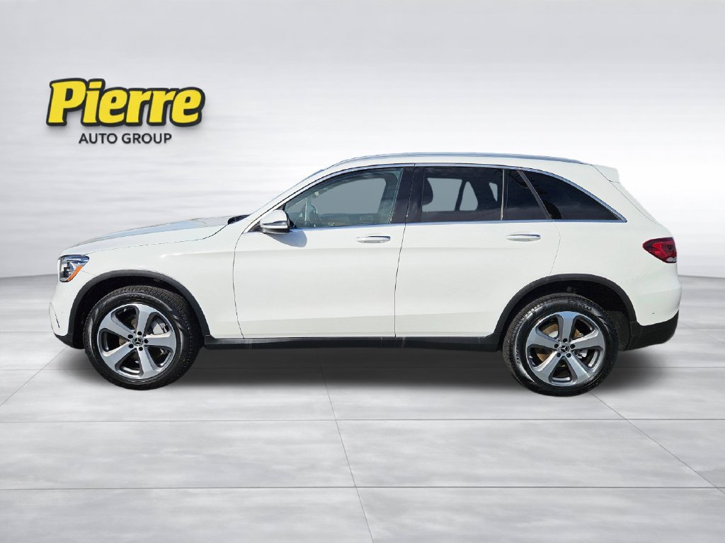 Used 2022 Mercedes-Benz GLC 300 4MATIC image 2