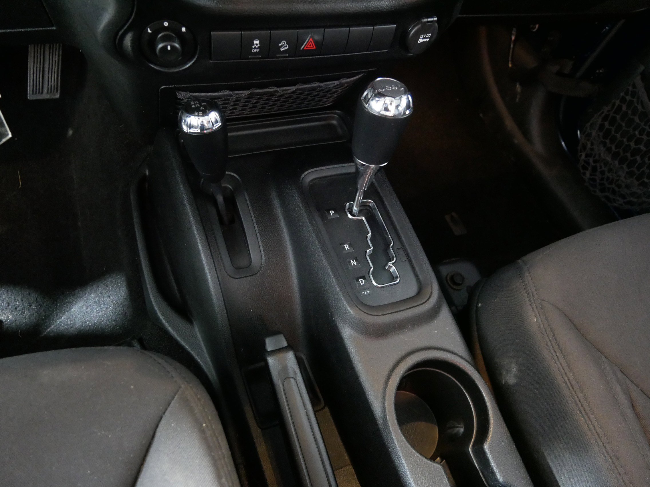 Used 2013 Jeep Wrangler Unlimited Sport image 24