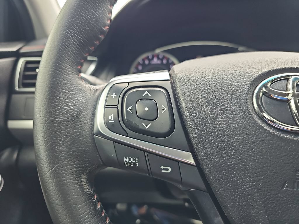 Used 2016 Toyota Camry SE FWD image 17