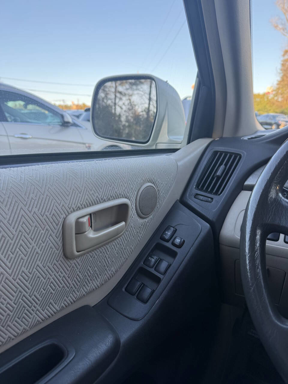 Used 2003 Toyota Highlander 4WD V6 image 15