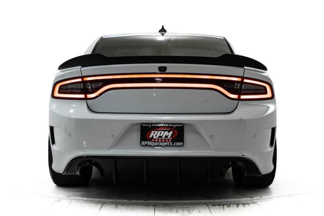 Used 2015 Dodge Charger SRT Hellcat image 3