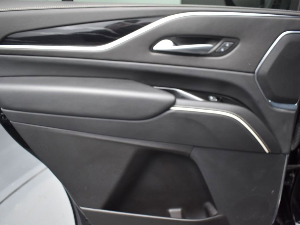 Certified 2024 Cadillac Escalade Sport w/ Touring Package image 27