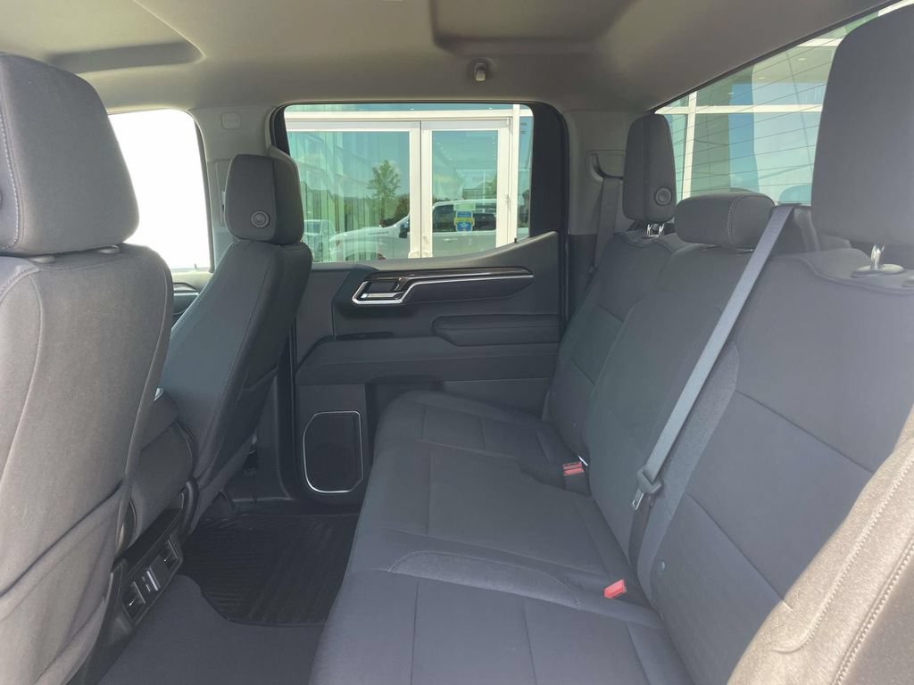 Used 2025 Chevrolet Silverado 1500 LT RWD image 11
