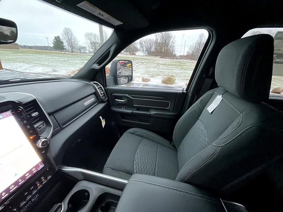 New 2026 RAM 3500 Big Horn image 32