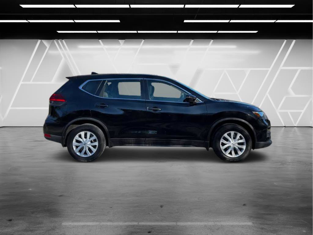Used 2017 Nissan Rogue S FWD image 9