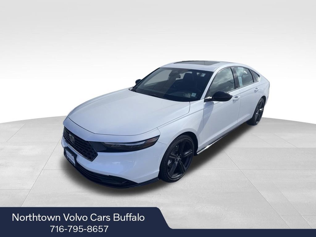 Used 2025 Honda Accord Sport image 1