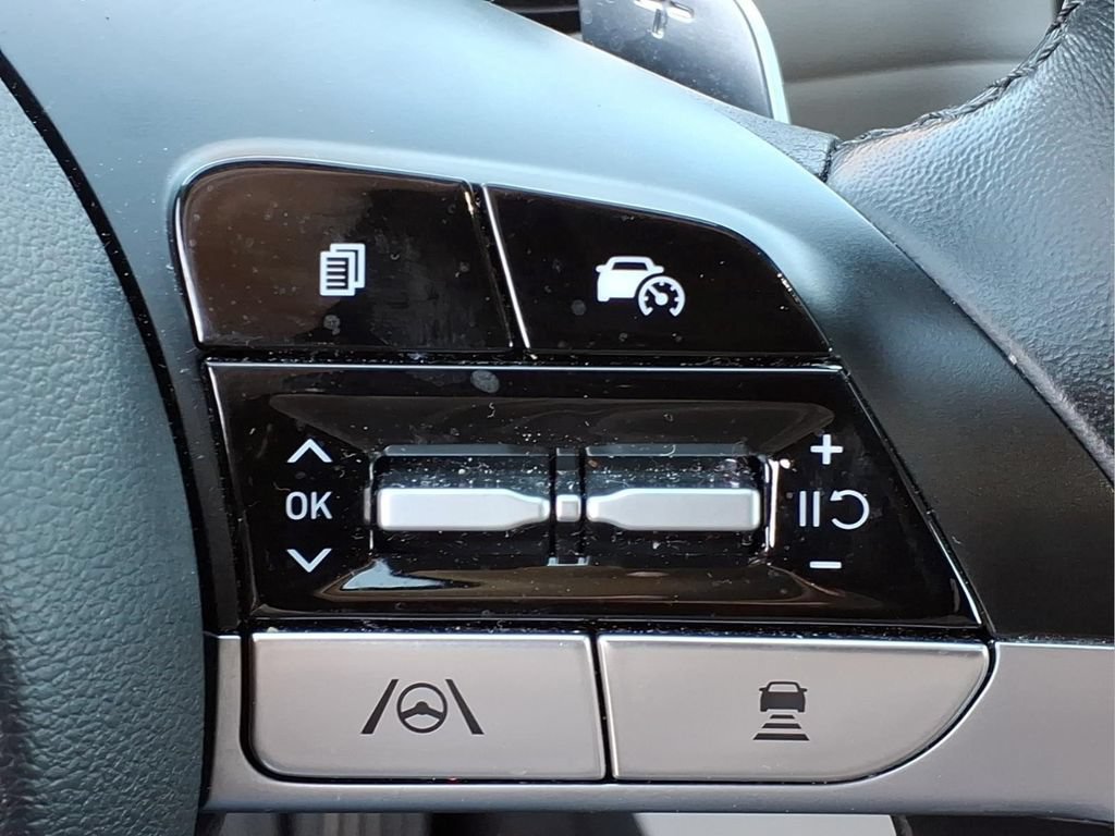 Used 2023 Hyundai Tucson Limited AWD/4WD image 24