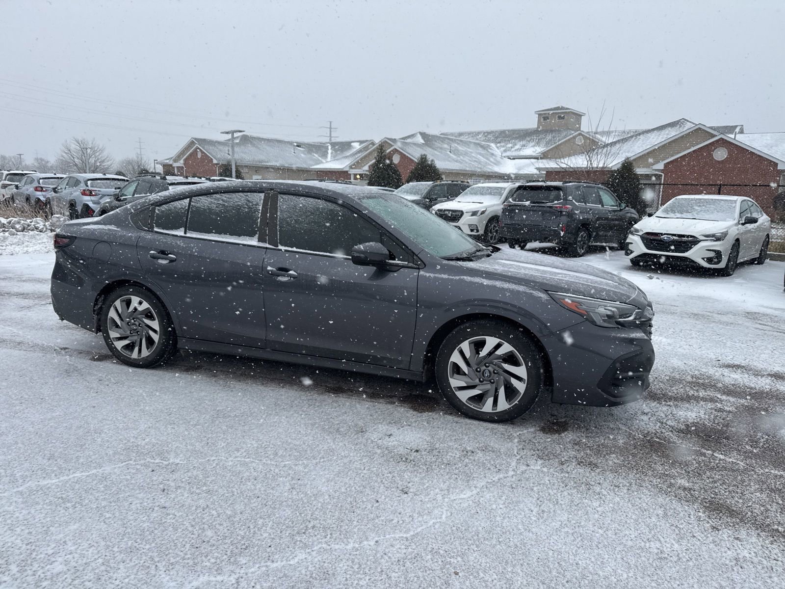 Used 2023 Subaru Legacy Limited image 9