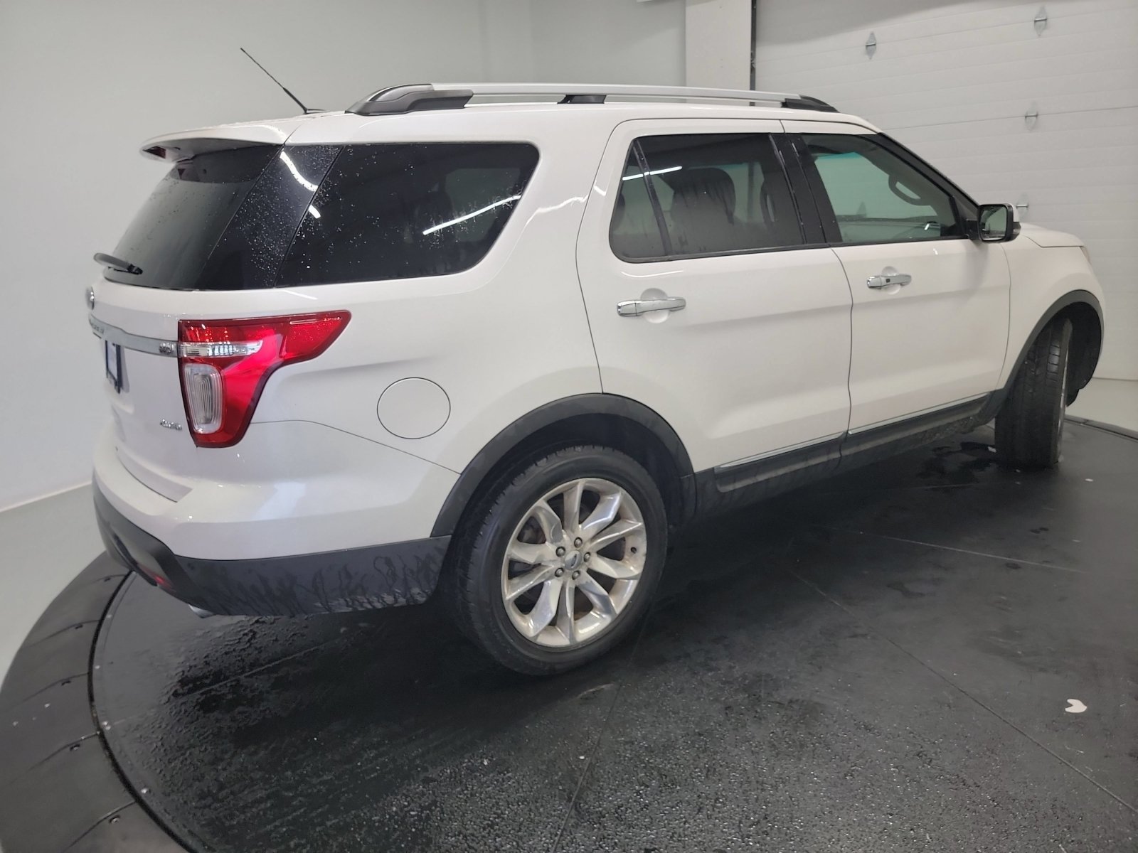 Used 2011 Ford Explorer Limited w/ 302A Rapid Spec Order Code AWD/4WD image 9