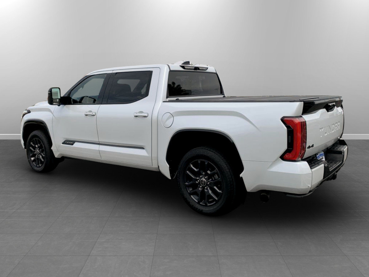 Used 2022 Toyota Tundra Platinum AWD/4WD image 5