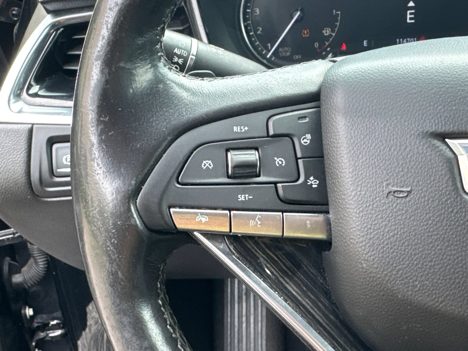 Used 2022 Cadillac XT6 Premium Luxury FWD image 26