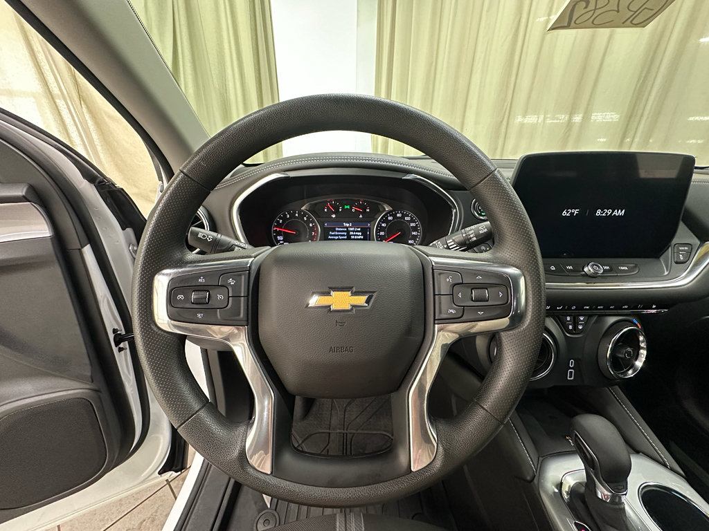 Used 2024 Chevrolet Blazer LT w/ Convenience Package AWD/4WD image 24