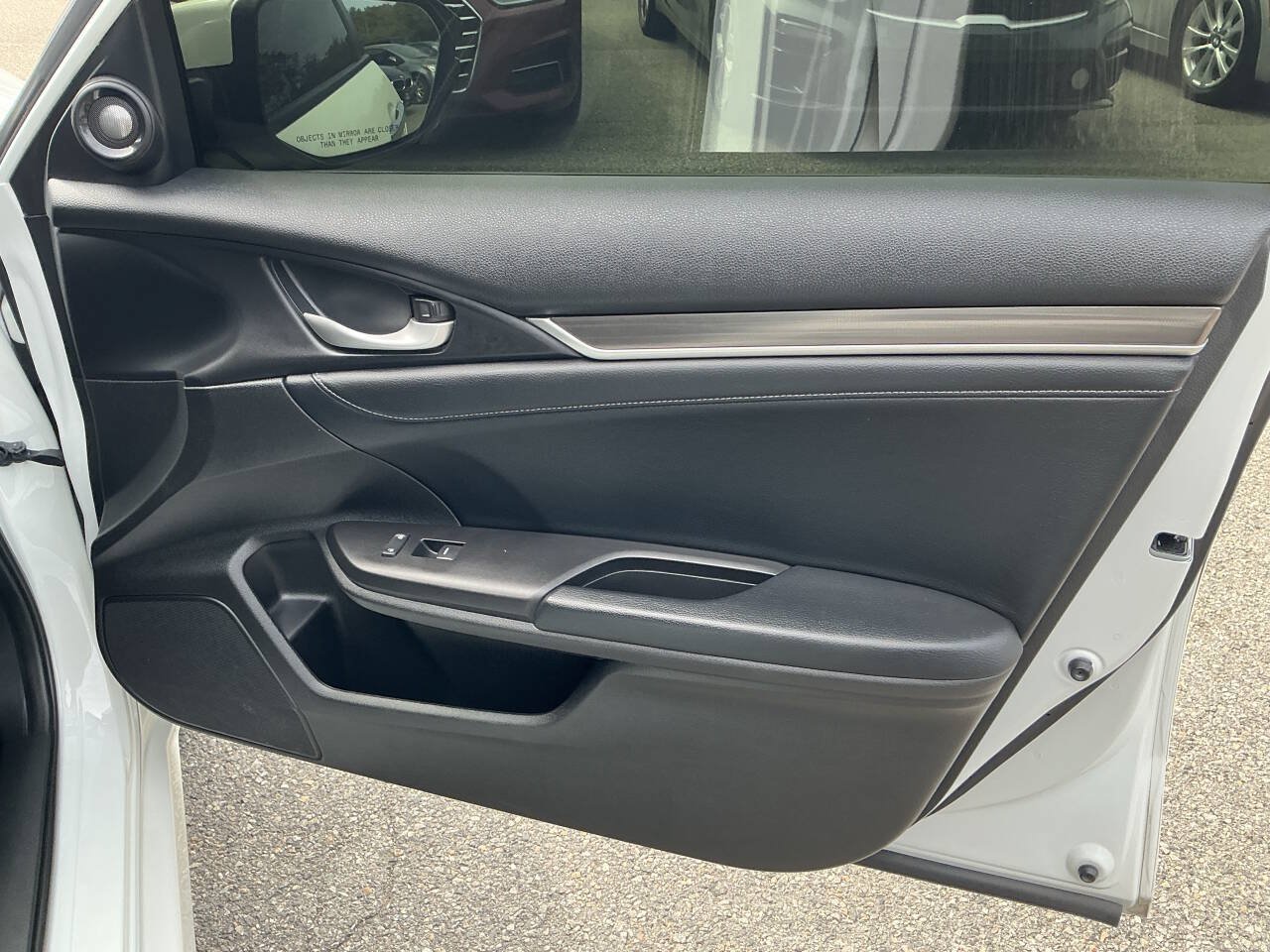 Used 2019 Honda Civic Touring image 38