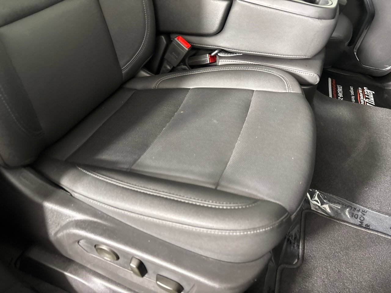 Used 2026 GMC Sierra 1500 SLT AWD/4WD image 30