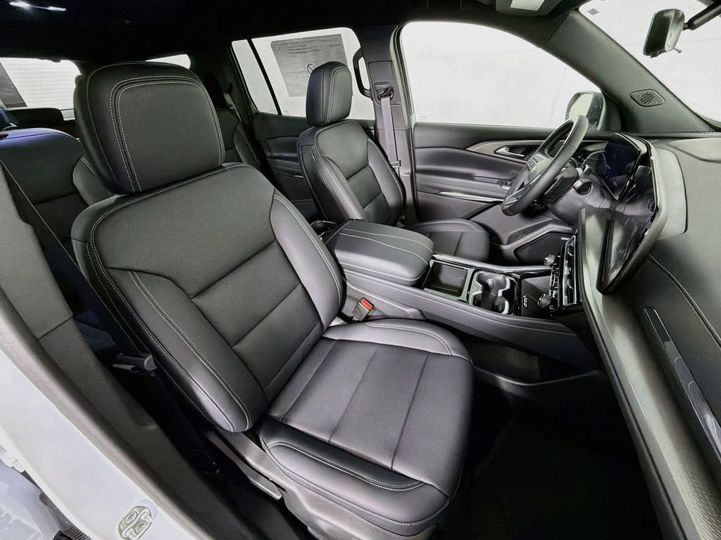 New 2027 Chevrolet Traverse LT w/ Enhanced Driving Package FWD image 30