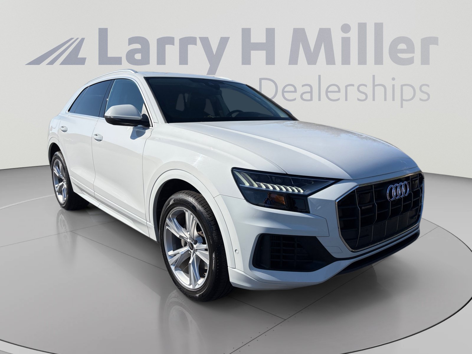 Used 2023 Audi Q8 Premium Plus AWD/4WD image 7