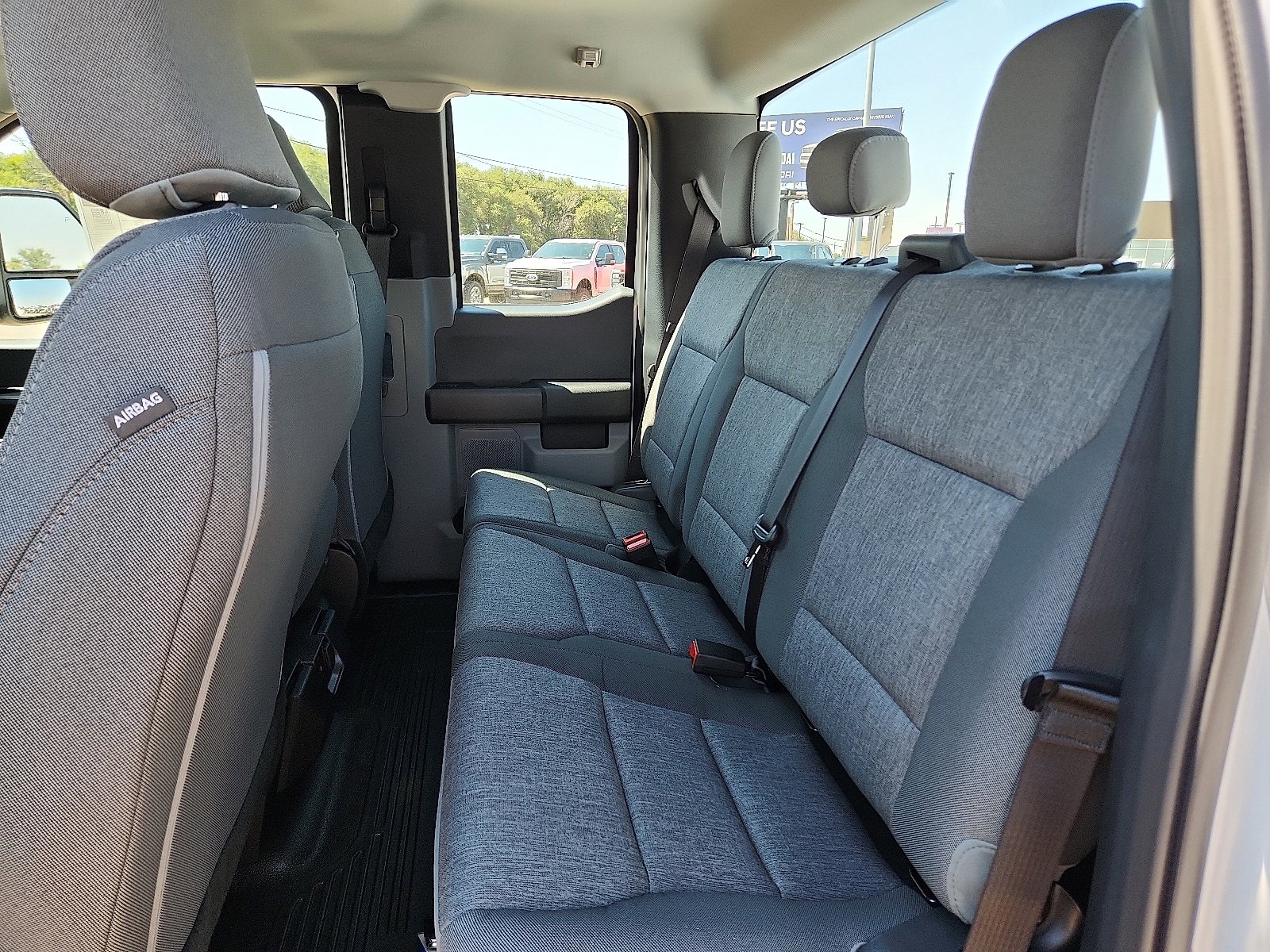 New 2026 Ford F250 4x4 SuperCab Super Duty image 9