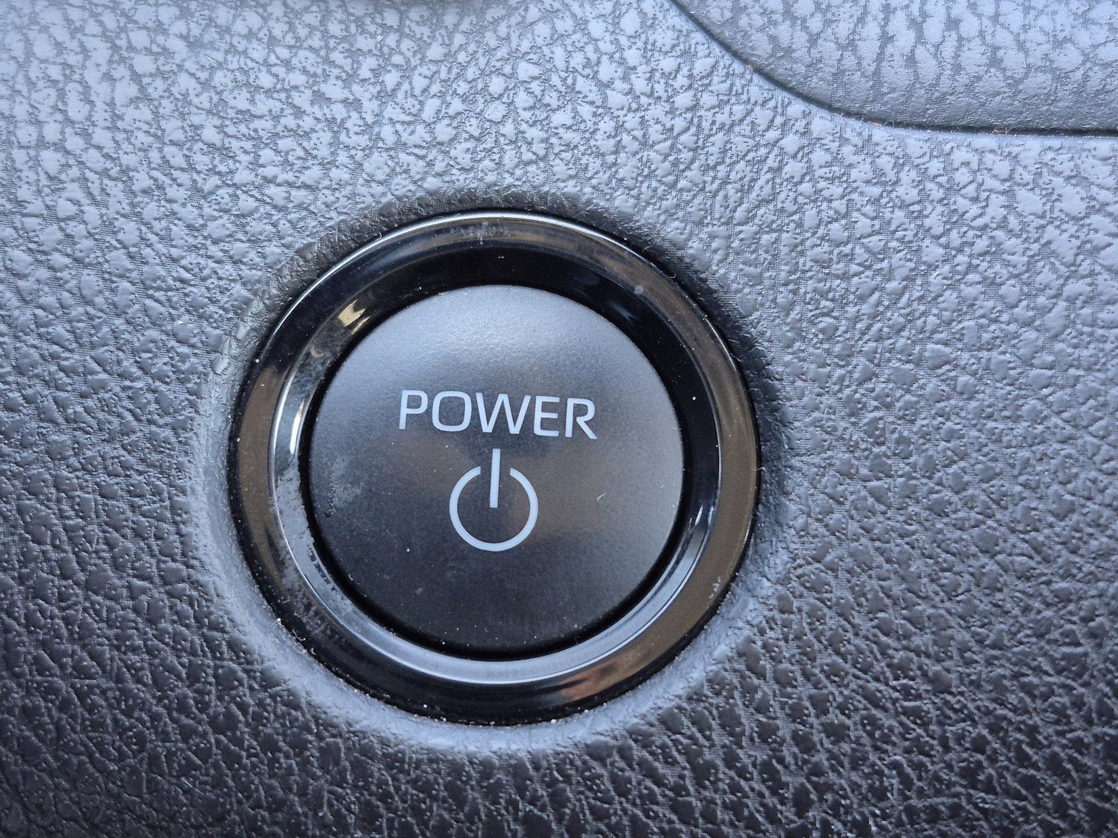 Certified 2025 Toyota Camry LE image 32