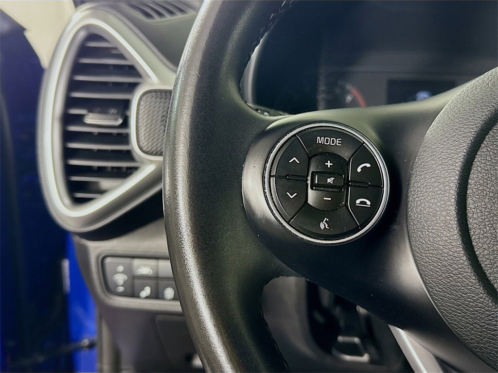 Used 2021 Kia Soul GT-Line image 21