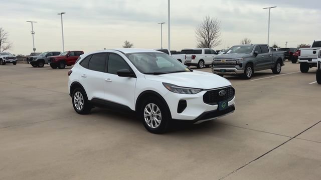 Used 2025 Ford Escape Active image 2