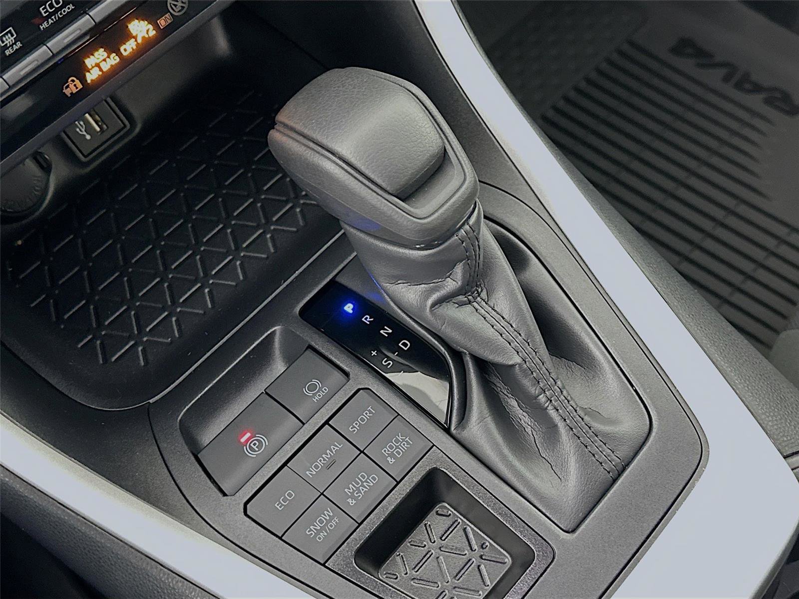 Certified 2025 Toyota RAV4 XLE image 17