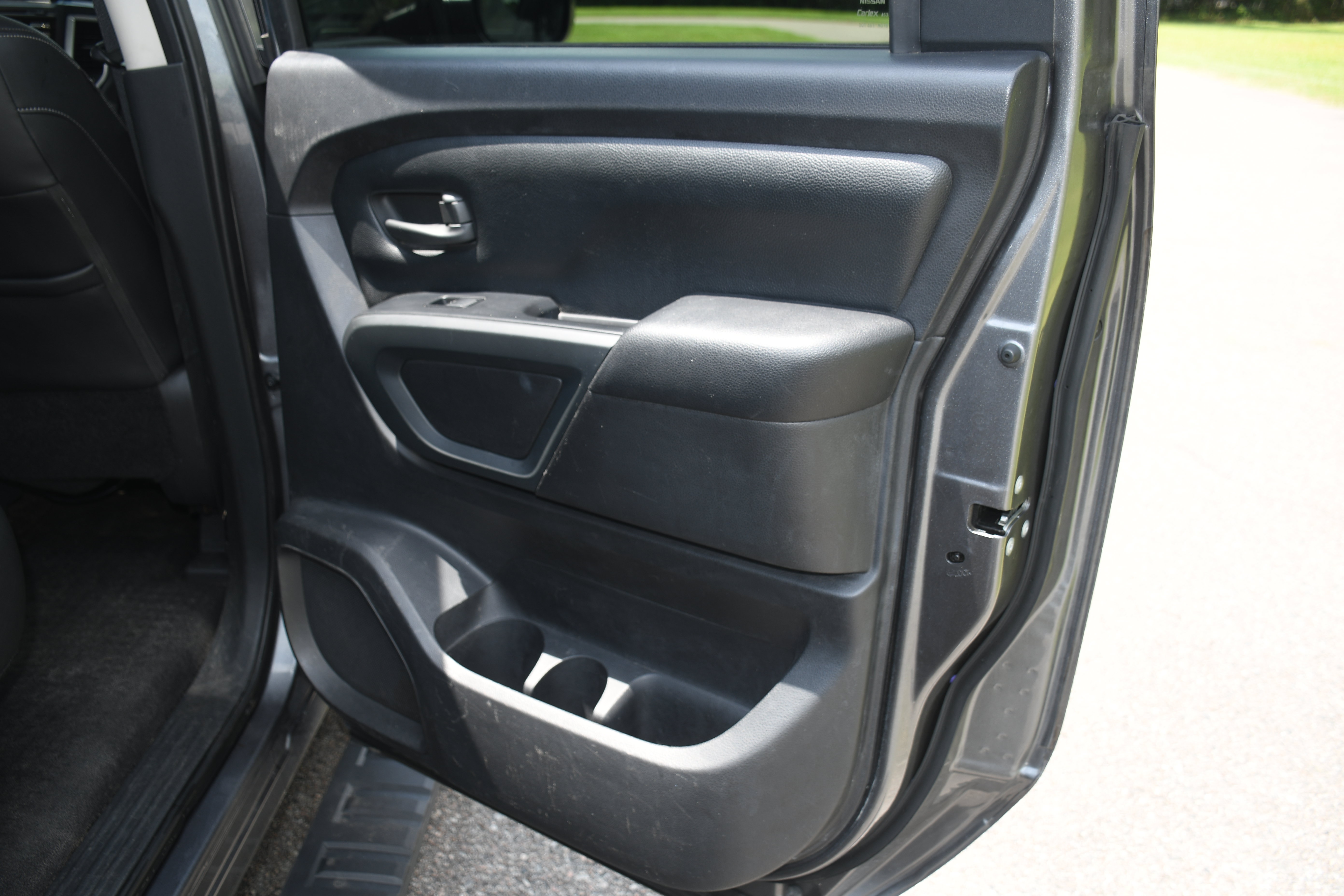 Used 2017 Nissan Titan S RWD image 18