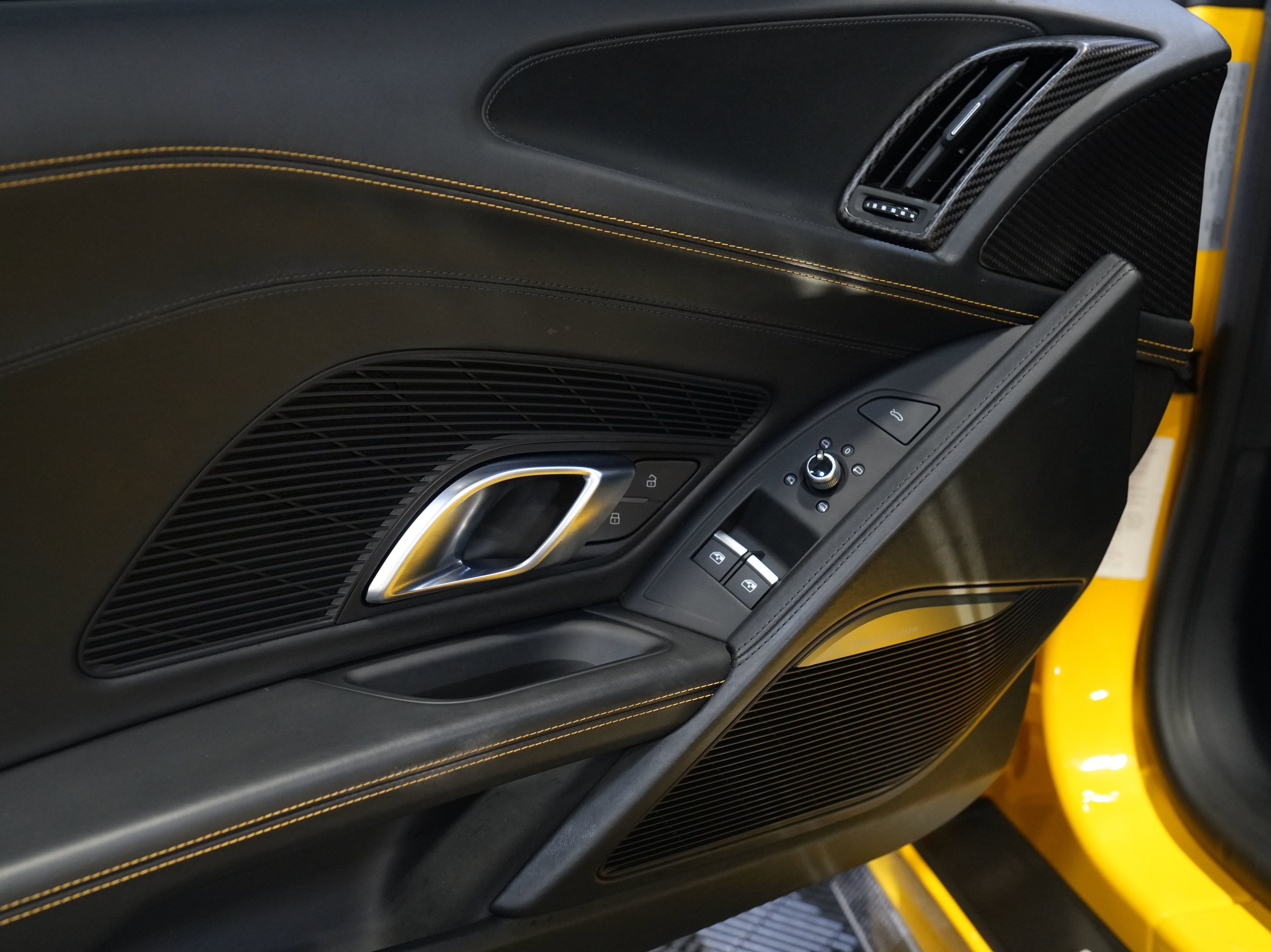 Used 2017 Audi R8 V10 plus image 21