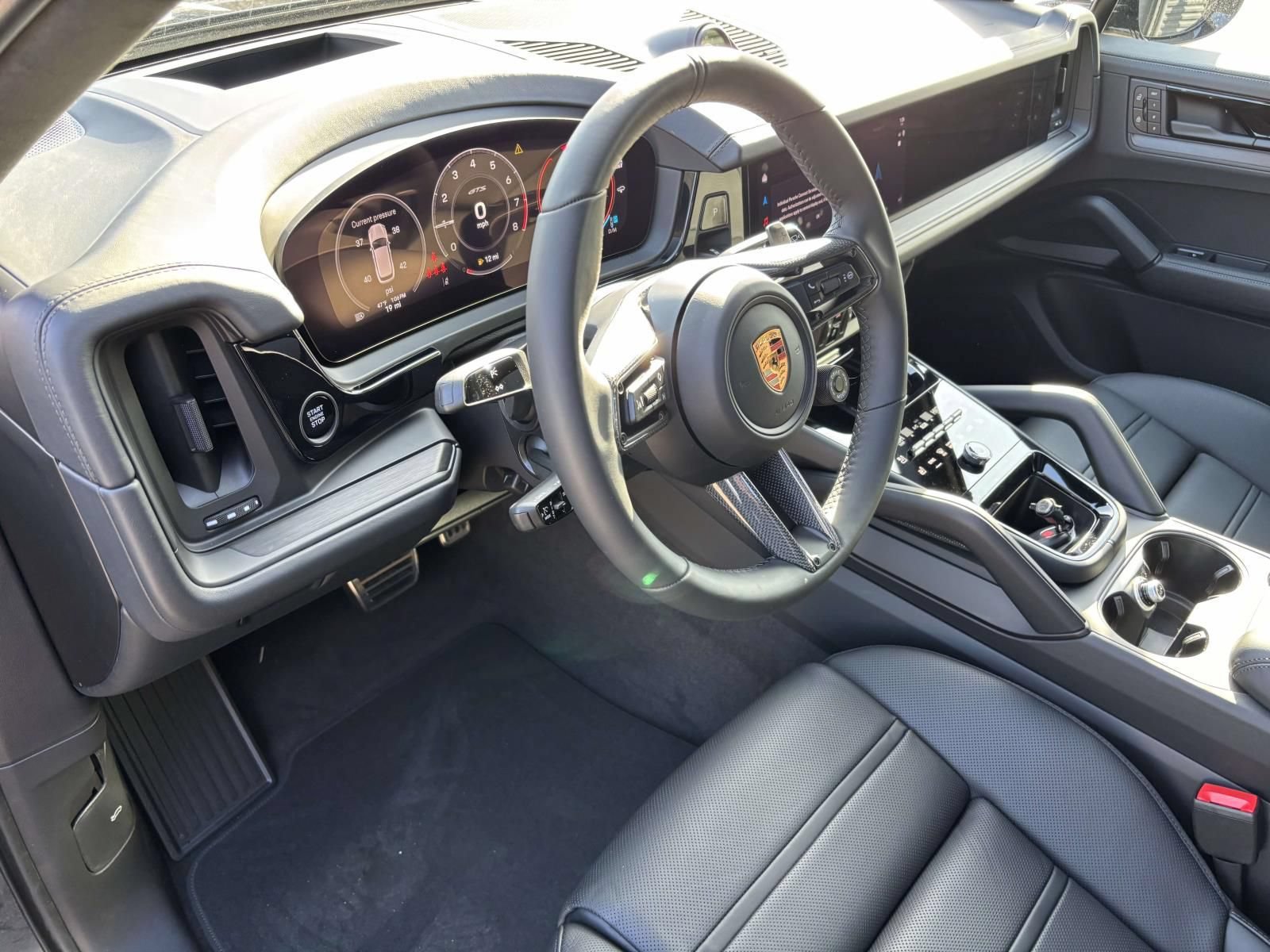 New 2026 Porsche Cayenne GTS AWD/4WD image 25