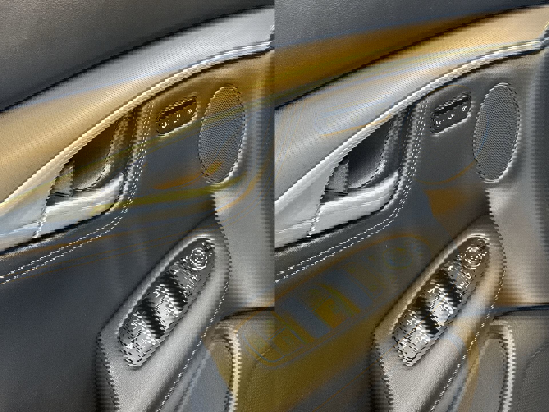 Certified 2025 INFINITI QX55 Luxe w/ Cargo Package image 13