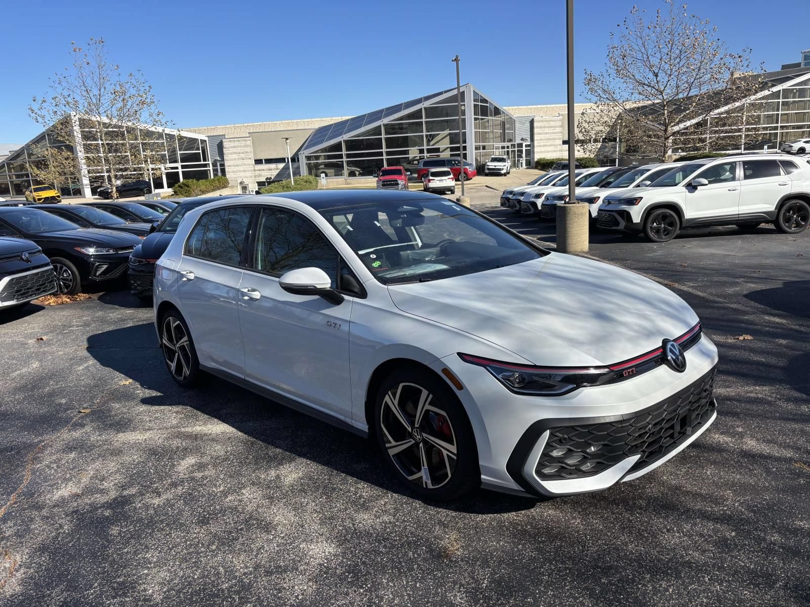 New 2026 Volkswagen GTI SE FWD image 1
