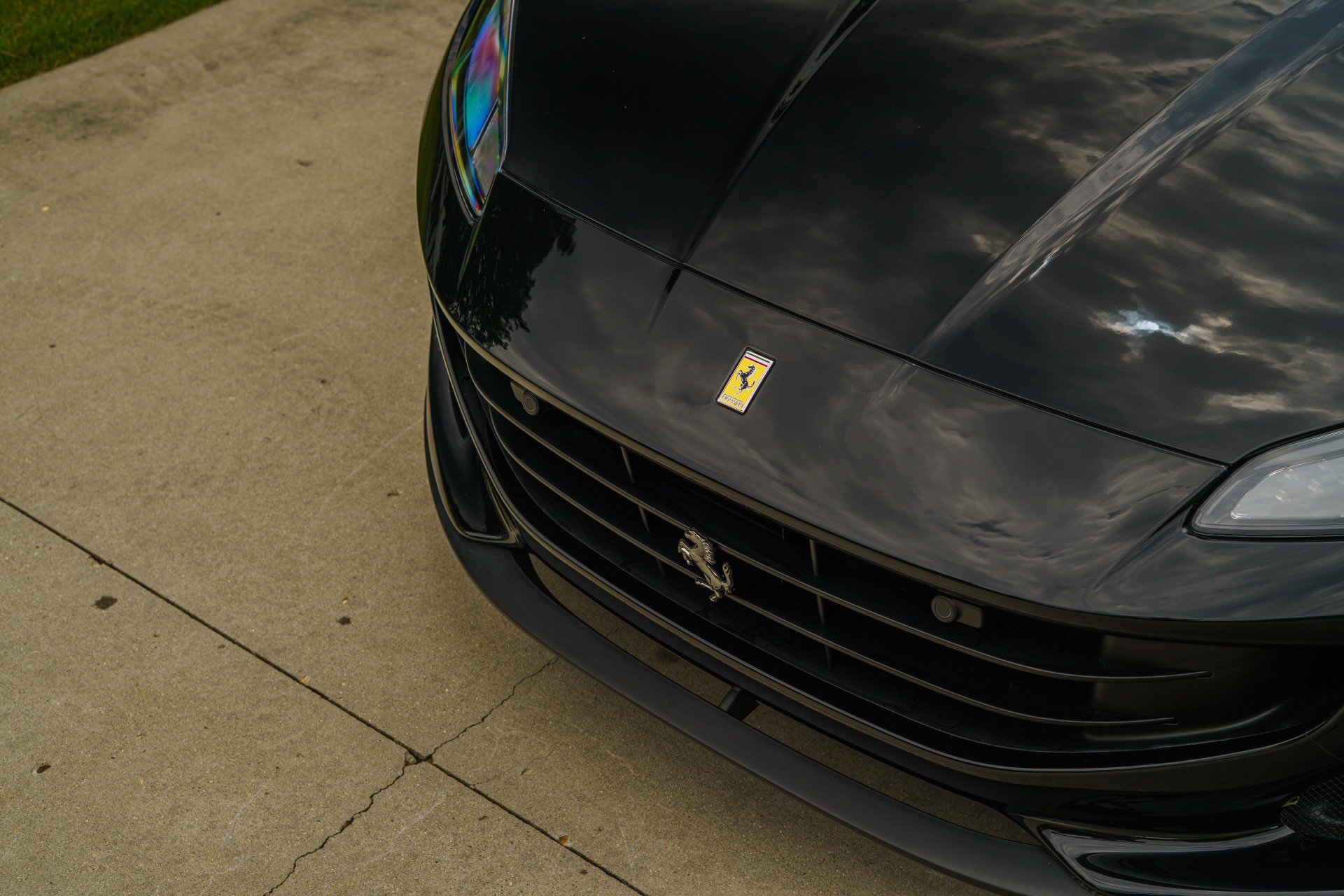 Used 2019 Ferrari Portofino RWD image 26