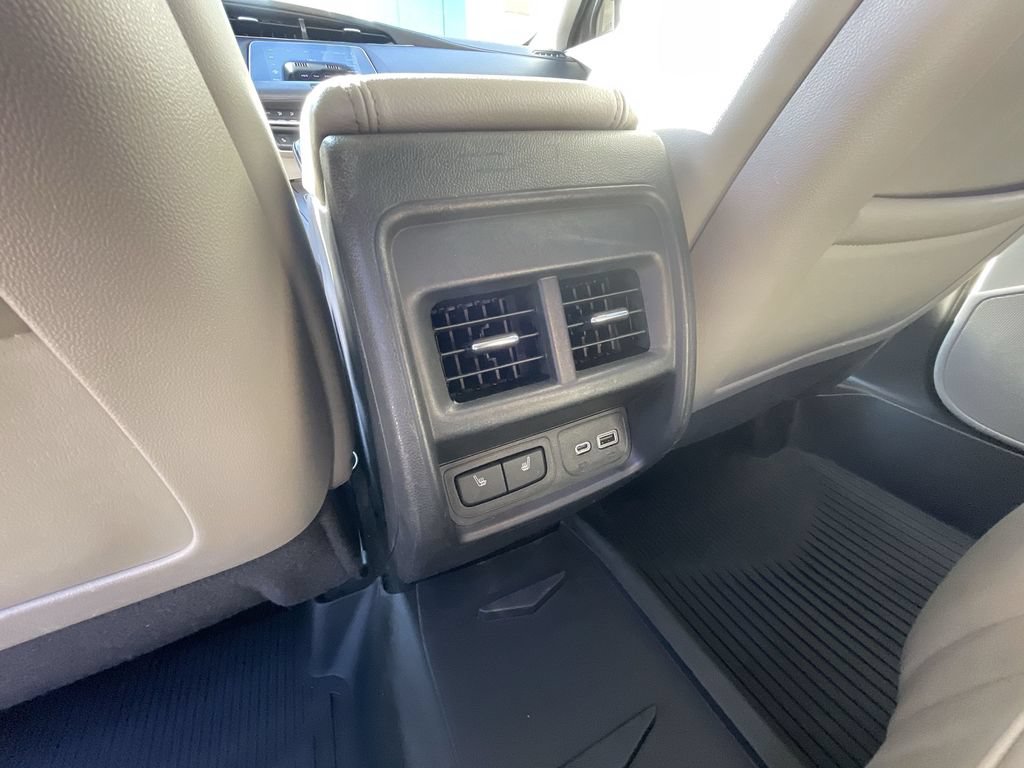 Used 2020 Cadillac XT4 Premium Luxury w/ Enhanced Visibility Package FWD image 21