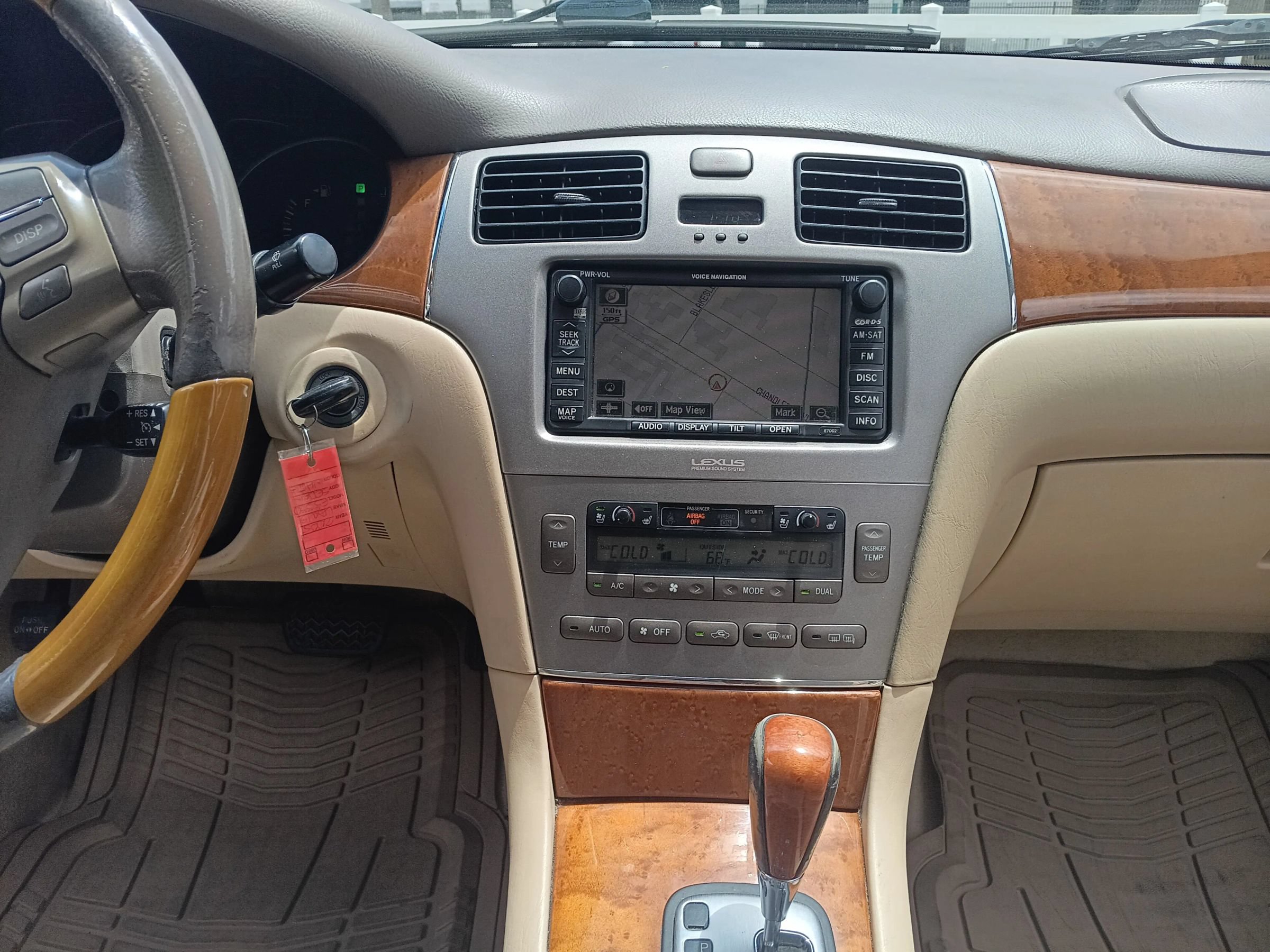 Used 2005 Lexus ES 330 FWD image 16